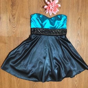 Strapless turquoise and black dress sz 5
